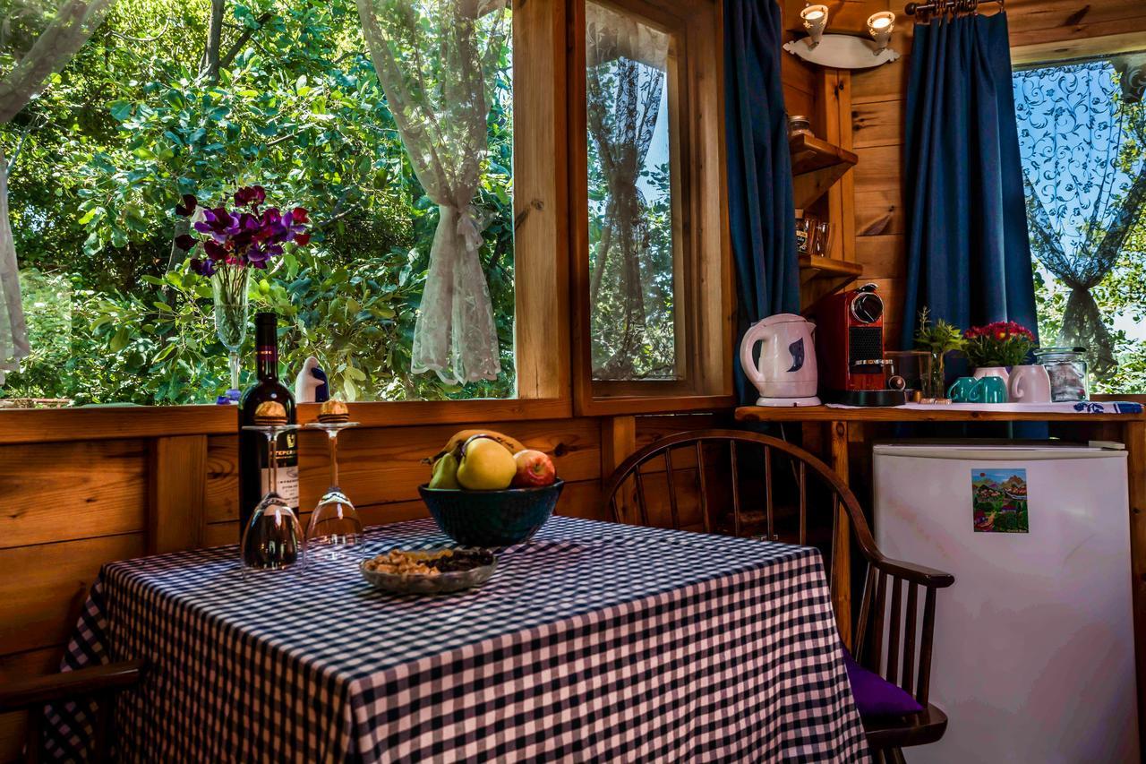 Spa In The Woods - B&B In Amirim Cameră foto